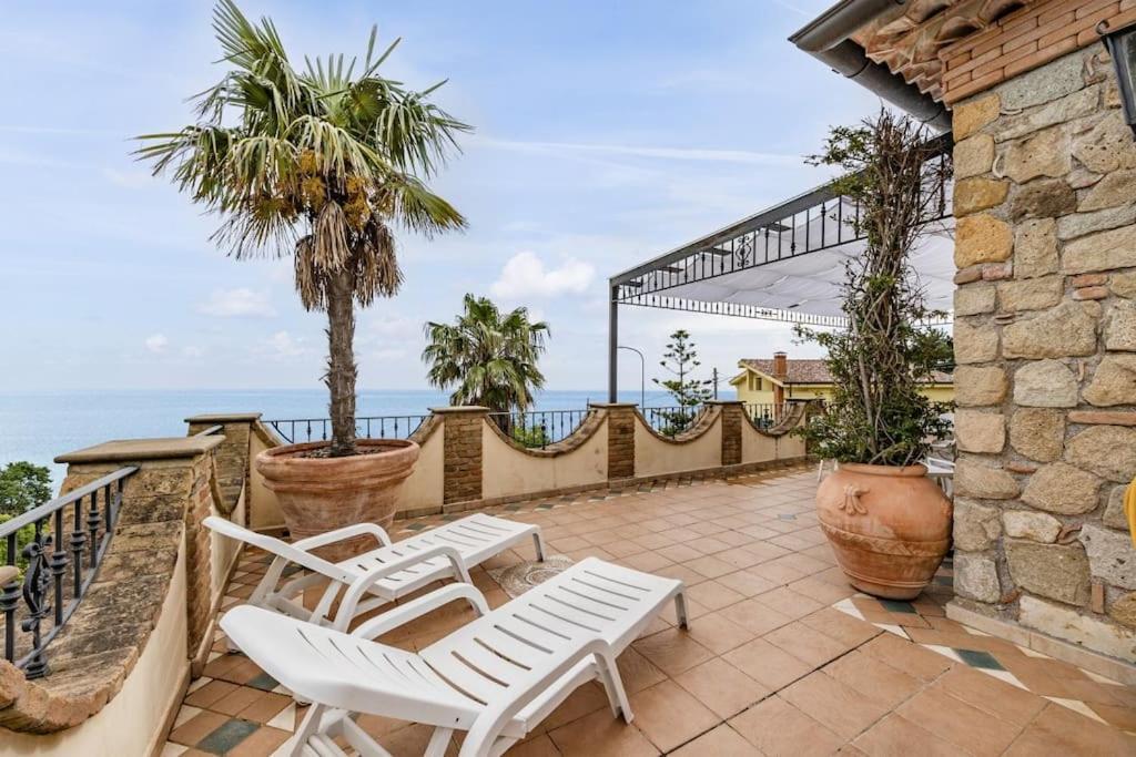 La Villa Di Nonna Angela Pisciotta Extérieur photo